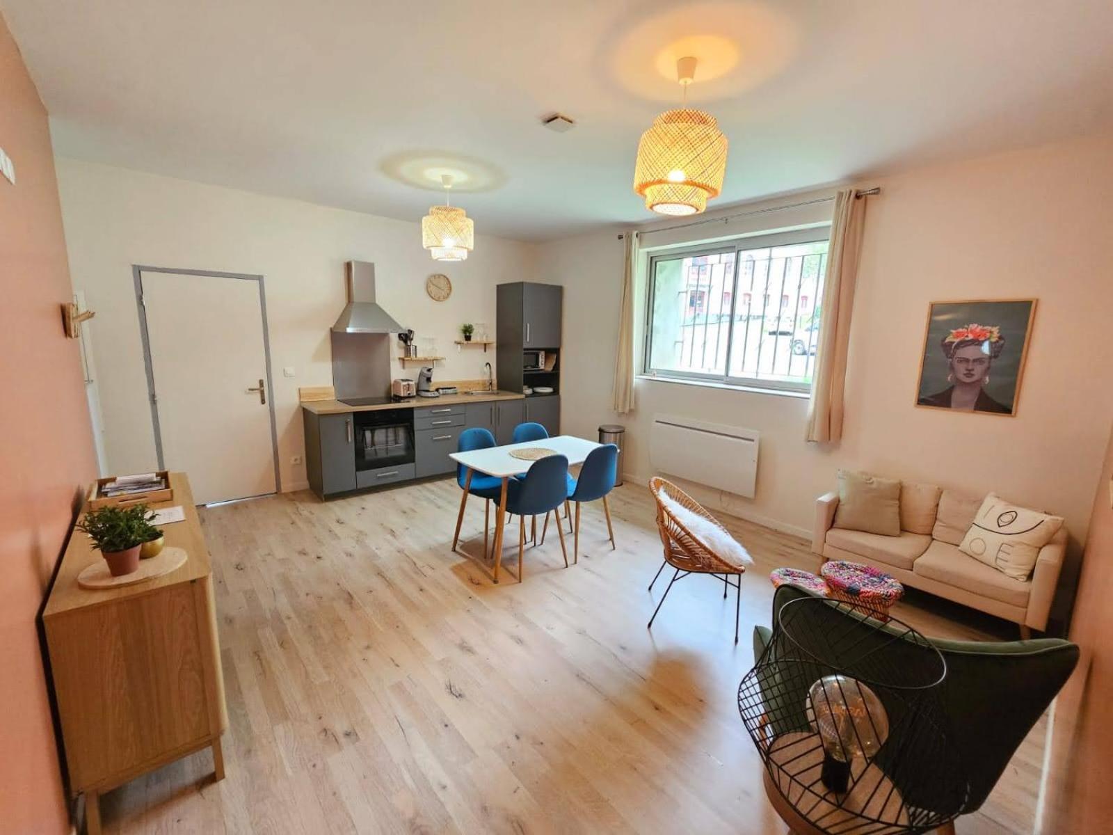 Les Appartements De Lucie Eaux-Bonnes Exteriör bild